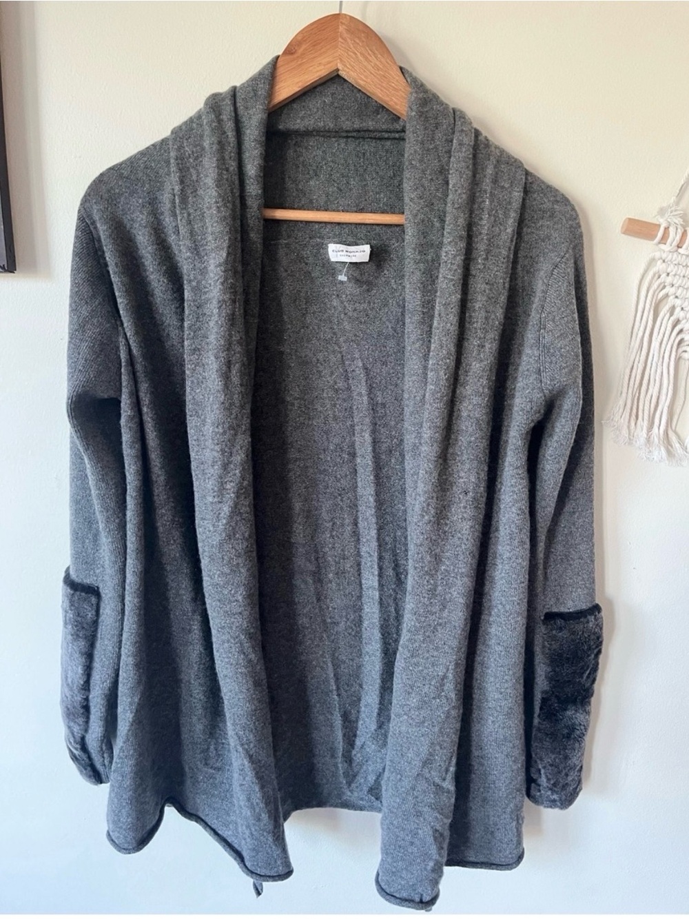 CLUB MONACO 100% Cashmere Open Front Cardigan Real Fur Elbow Patches Gray Medium